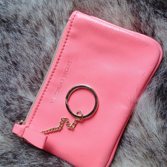 Victoria's Secret  case - Picture 9 of 9